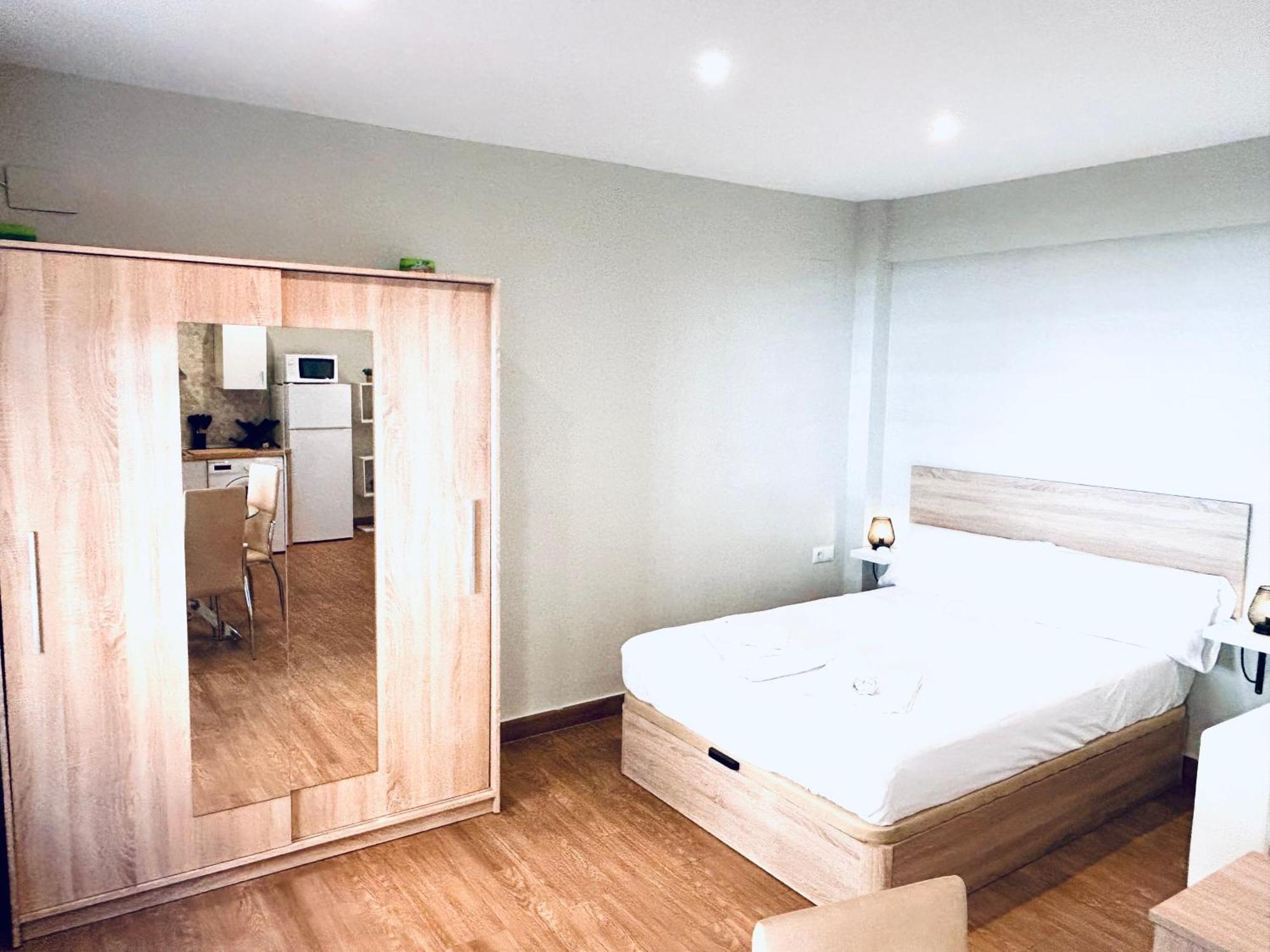 Plaza De Andalucia Home Con Parking Kordoba Bagian luar foto